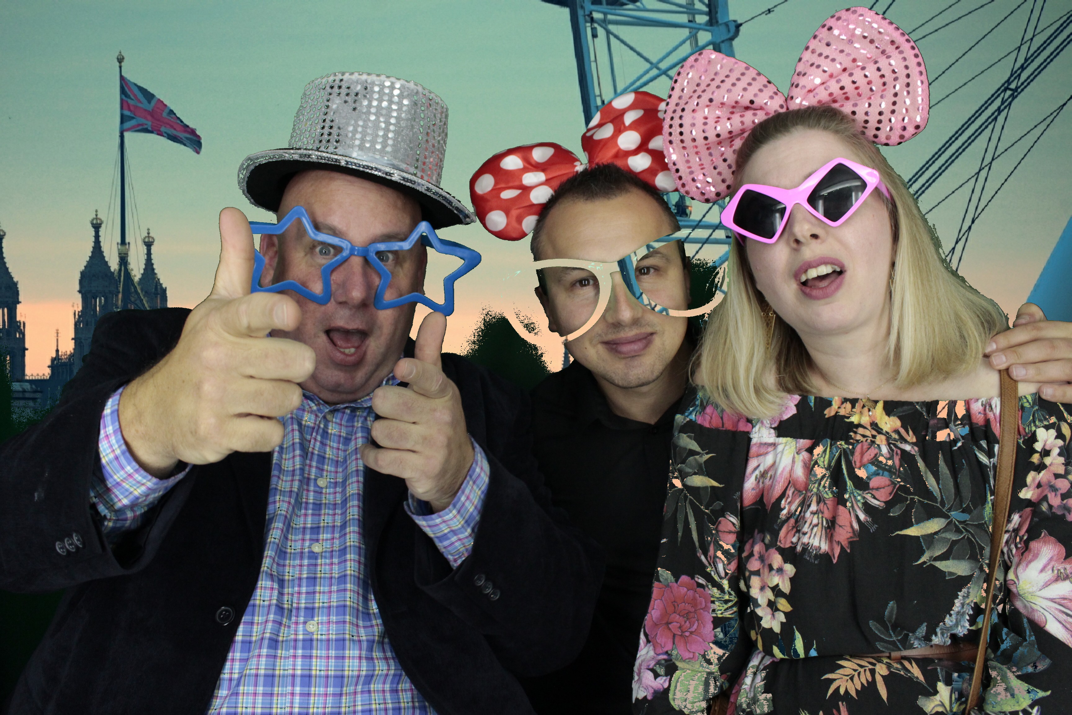 Nikki and Lance's Wedding | View more photos from the event at gallery.myphotoboothexperience.co.uk/u/MyPhotoBoothExperienceLtd/Nikki-and-Lances-Wedding